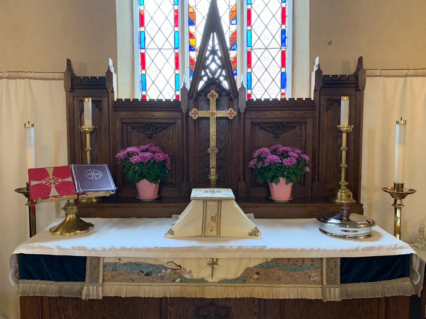 Easter Sunday, April 9th, at St. Luke's and St. Mark's